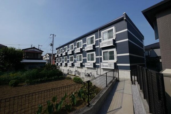 レオネクストセレーネの物件外観写真